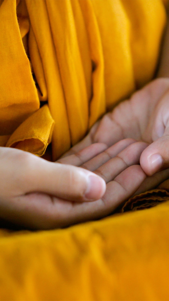 monk's,hand,in,buddhism,meditation